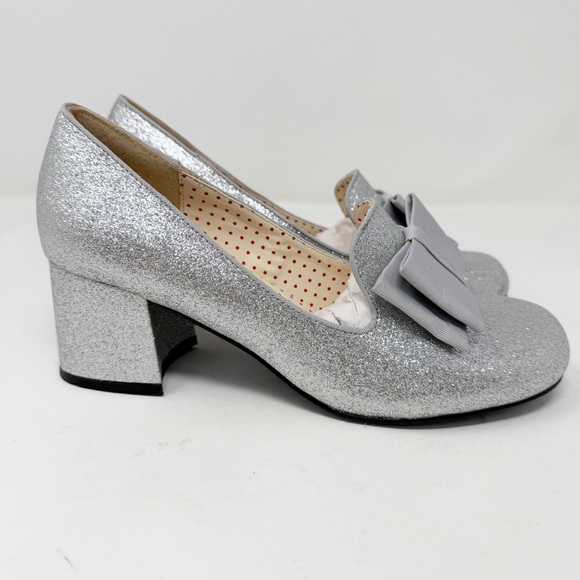 But Another Innocent Tale Silver Glitter Bow Shoes Size 8 Block Heel Pumps NEW - Picture 6 of 12